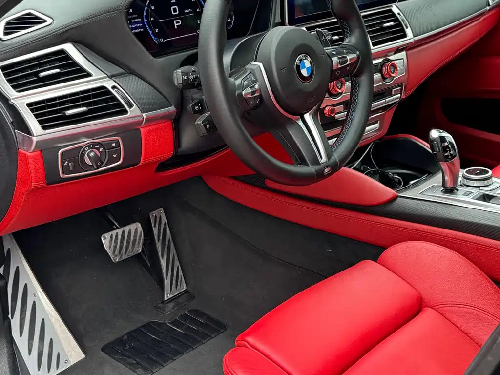 BMW X6 M 2013 X6 M купить на сайте DeffCars