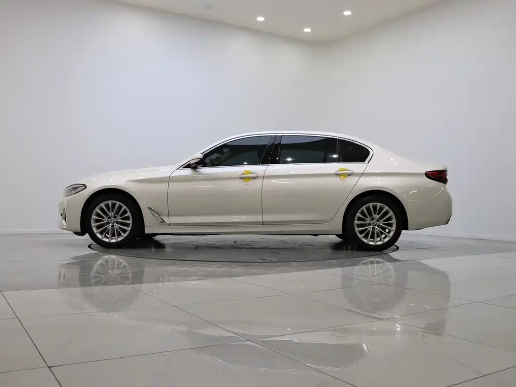 BMW 5 Series 2021 facelift 525Li luxury package купить на сайте DeffCars