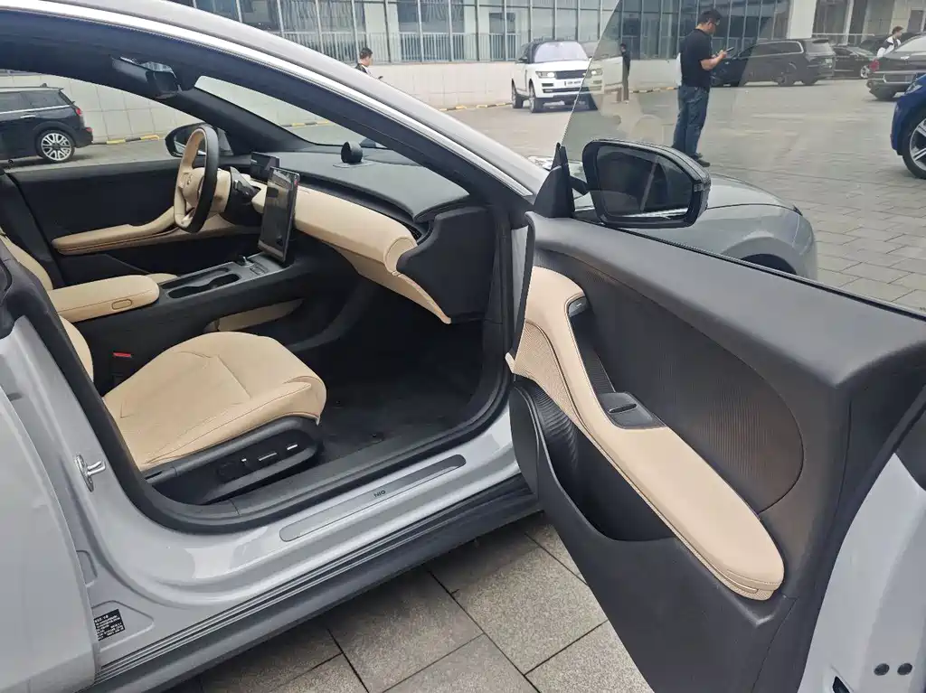 NIO ET5T 2024 model 75kWh Touring купить на сайте DeffCars