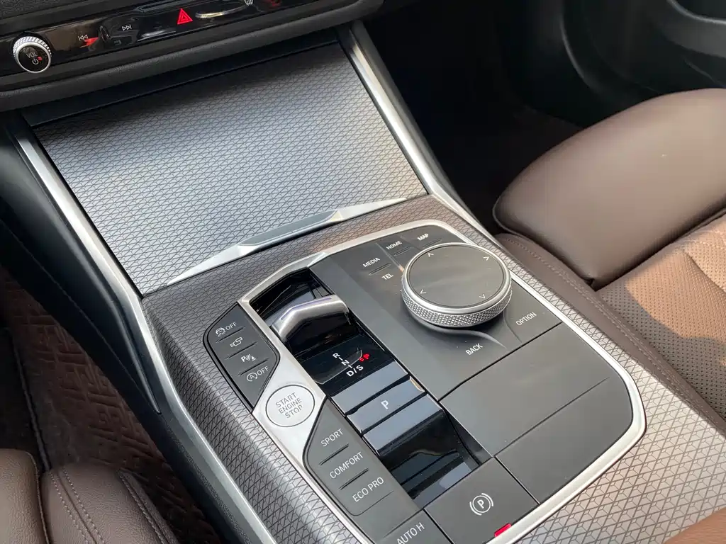 BMW 3 Series 2025 330Li M Sports Night Package купить на сайте DeffCars