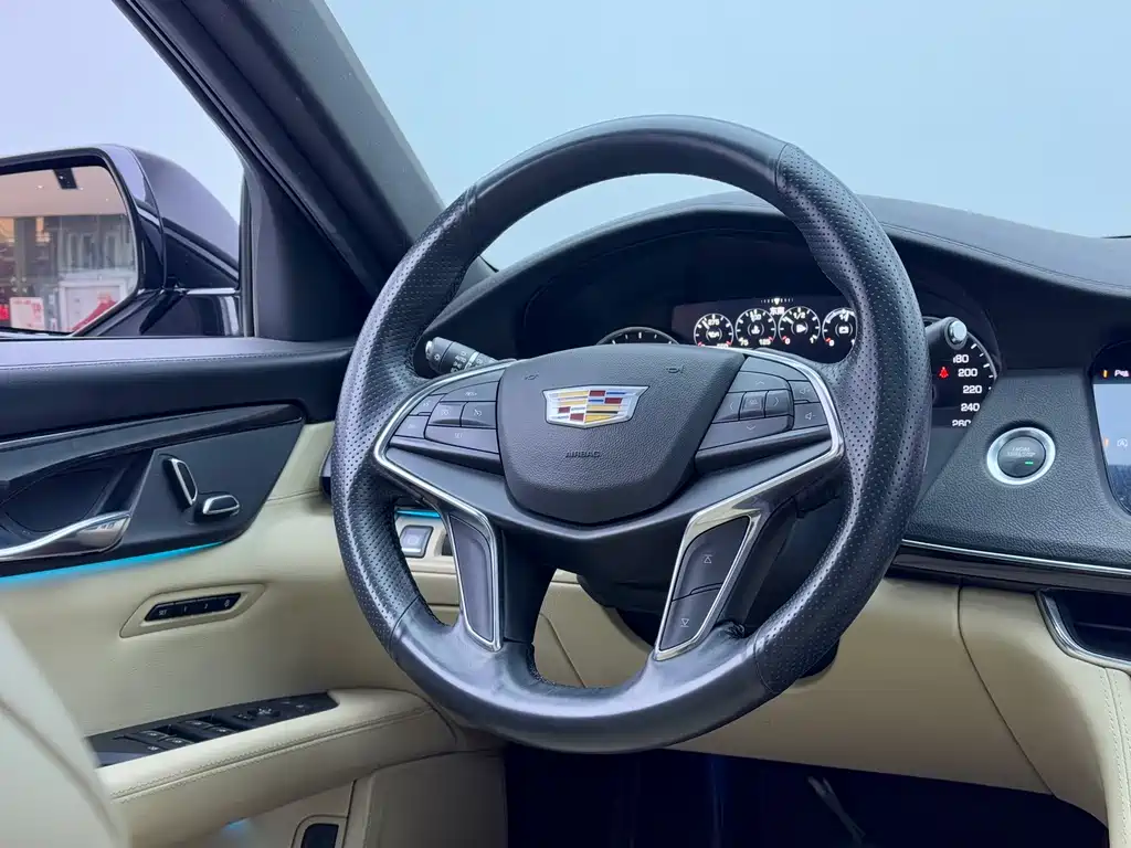 Cadillac CT6 2021 28T Fashion Model купить на сайте DeffCars