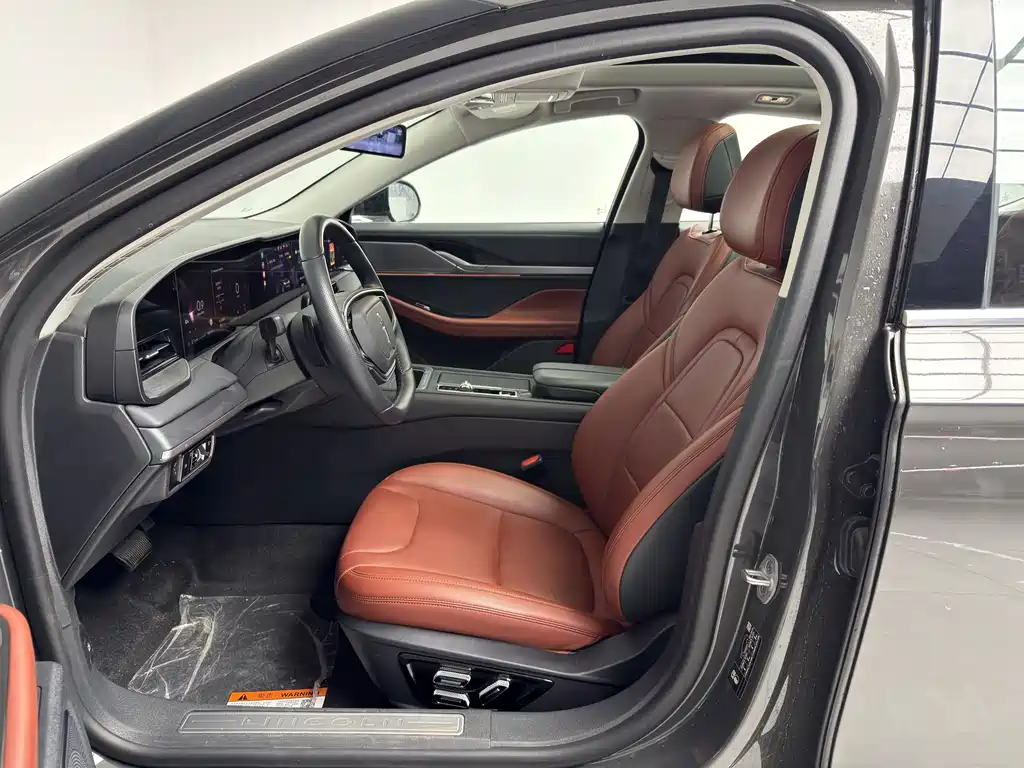 Lincoln Z 2025 2.0T Premium Edition купить на сайте DeffCars