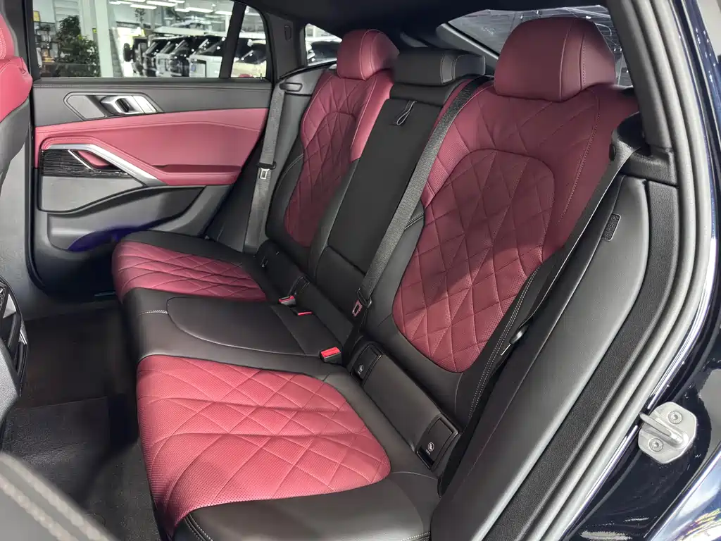 BMW X6 2023 xDrive40i M Sports Package купить на сайте DeffCars