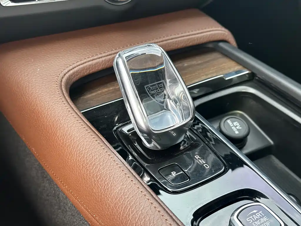 Volvo S90 2021 B5 Zhiyuan Luxury Edition купить на сайте DeffCars
