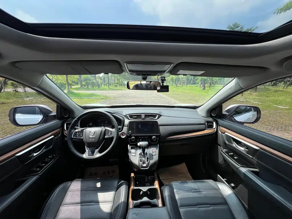 Honda CR-V 2019 Dazzling Edition plus 240TURBO CVT 2WD Fashion China VI купить на сайте DeffCars