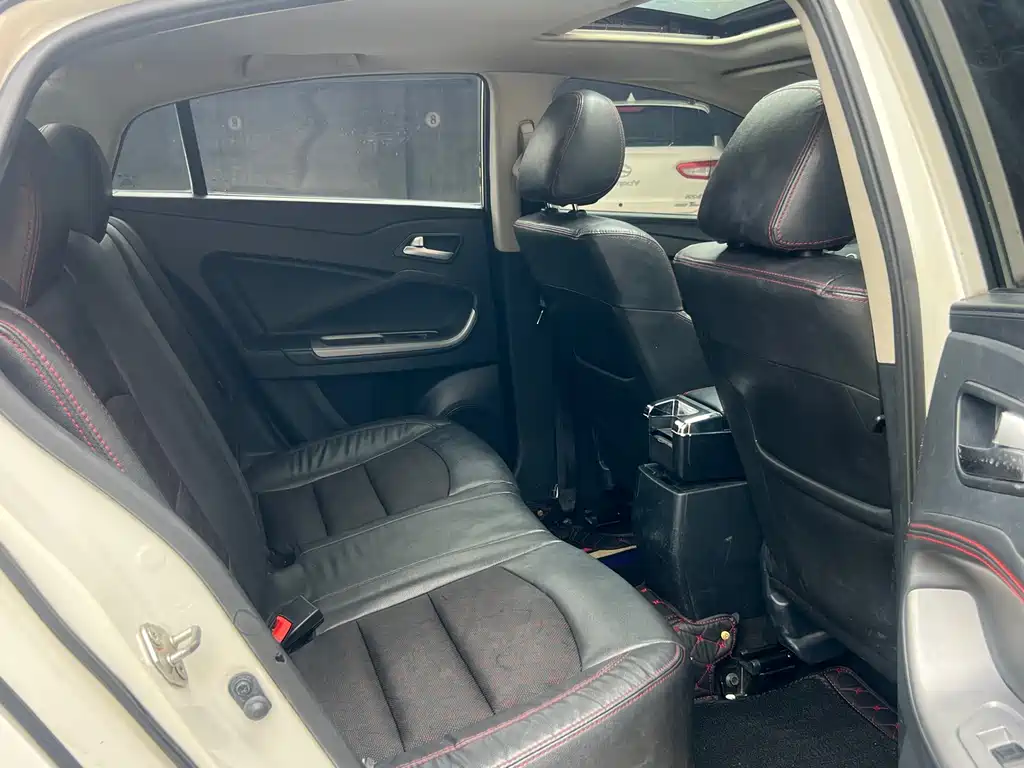 Familia 2017 1.6L manual luxury model купить на сайте DeffCars