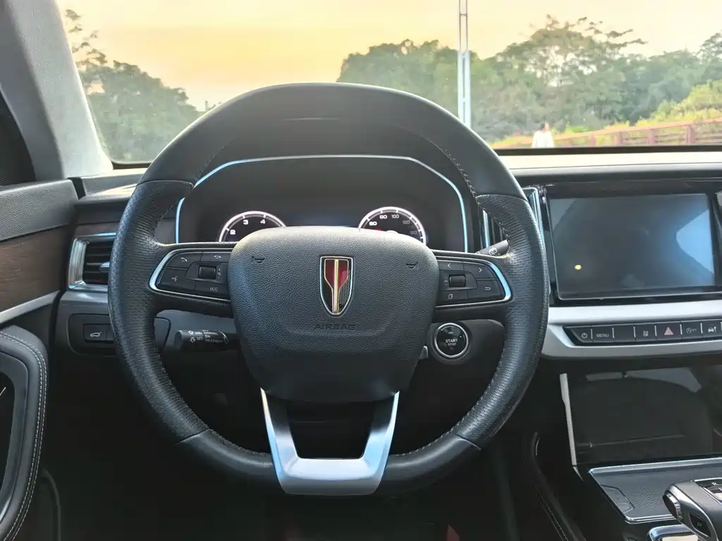 Hongqi HS7 2019 3.0T automatic four-wheel drive Zhilian Qichang Edition купить на сайте DeffCars