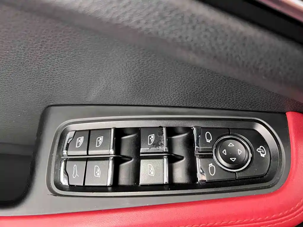 Macan 2021 Macan 2.0T купить на сайте DeffCars