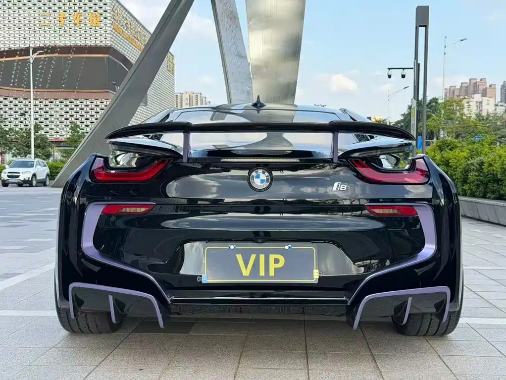 BMW i8 2014 standard model купить на сайте DeffCars