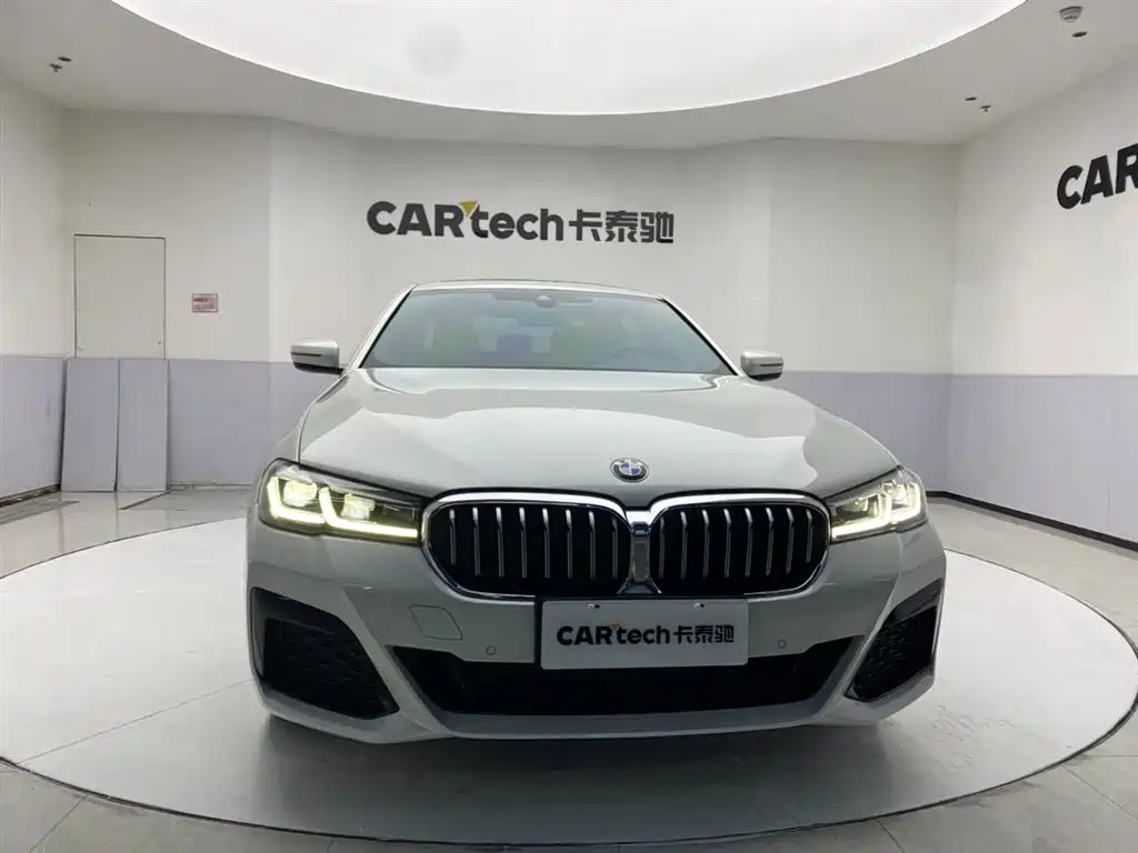 BMW 5 Series 2022 facelift 530Li leading M sports package купить на сайте DeffCars