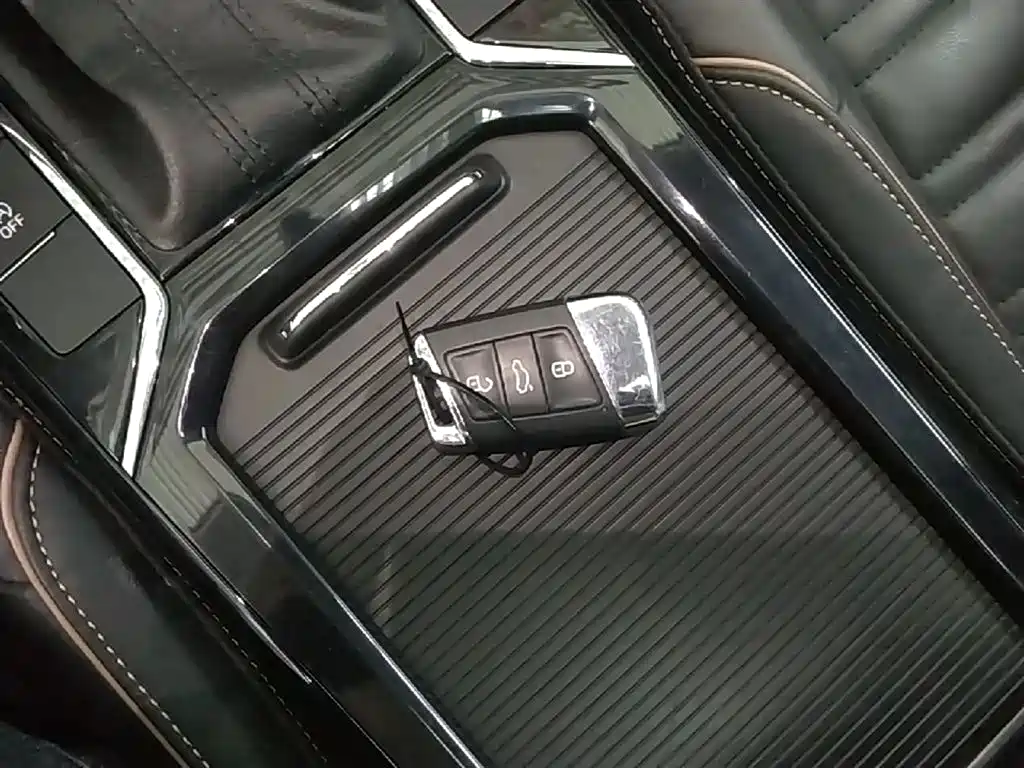Passat 2020 facelift 280TSI Elite Edition National VI купить на сайте DeffCars