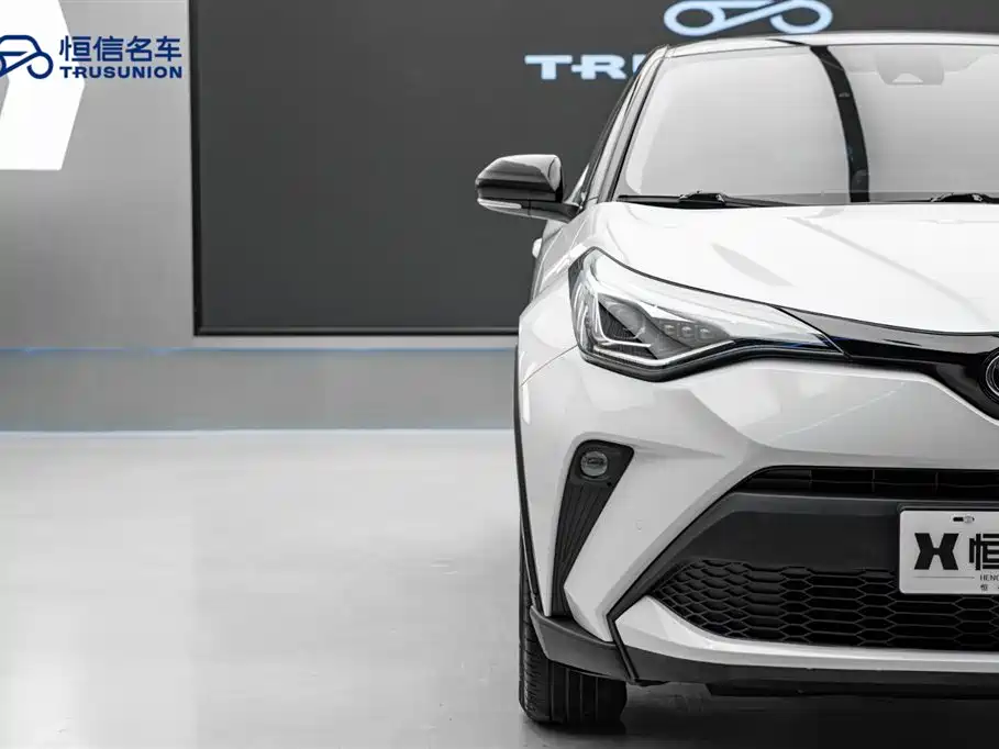 Toyota C-HR 2021 2.0L Luxury Edition купить на сайте DeffCars