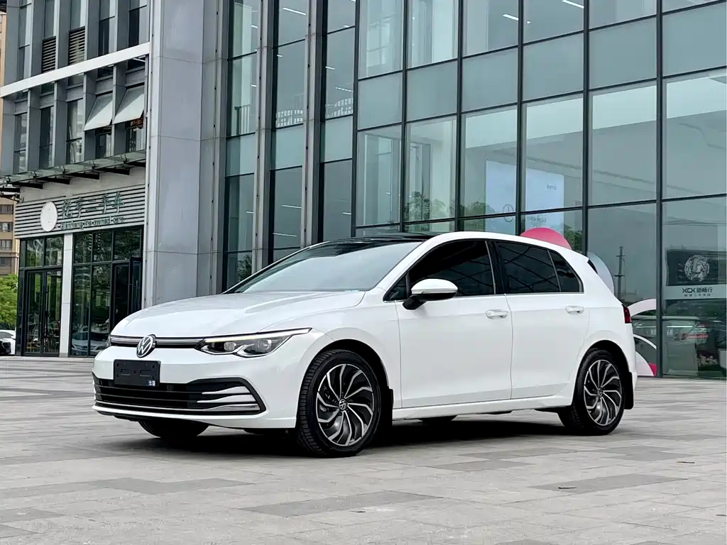 Golf 2023 facelift 280TSI DSG Pro купить на сайте DeffCars