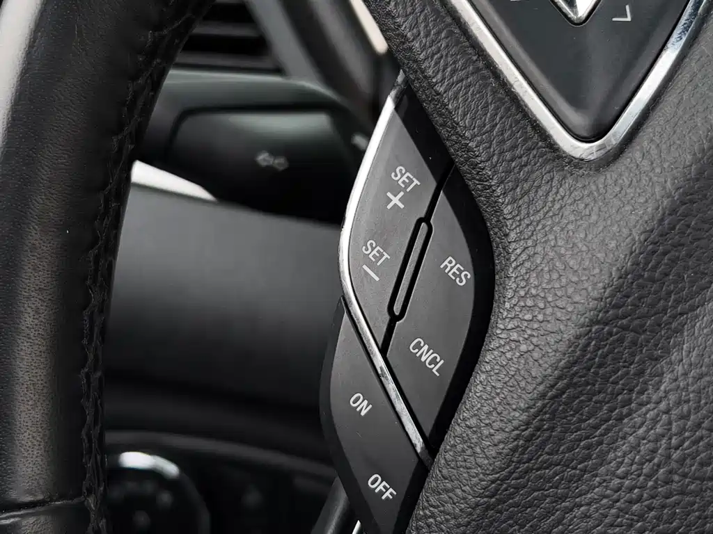 Lincoln MKC 2018 2.0T Two-wheel drive Premium Edition купить на сайте DeffCars