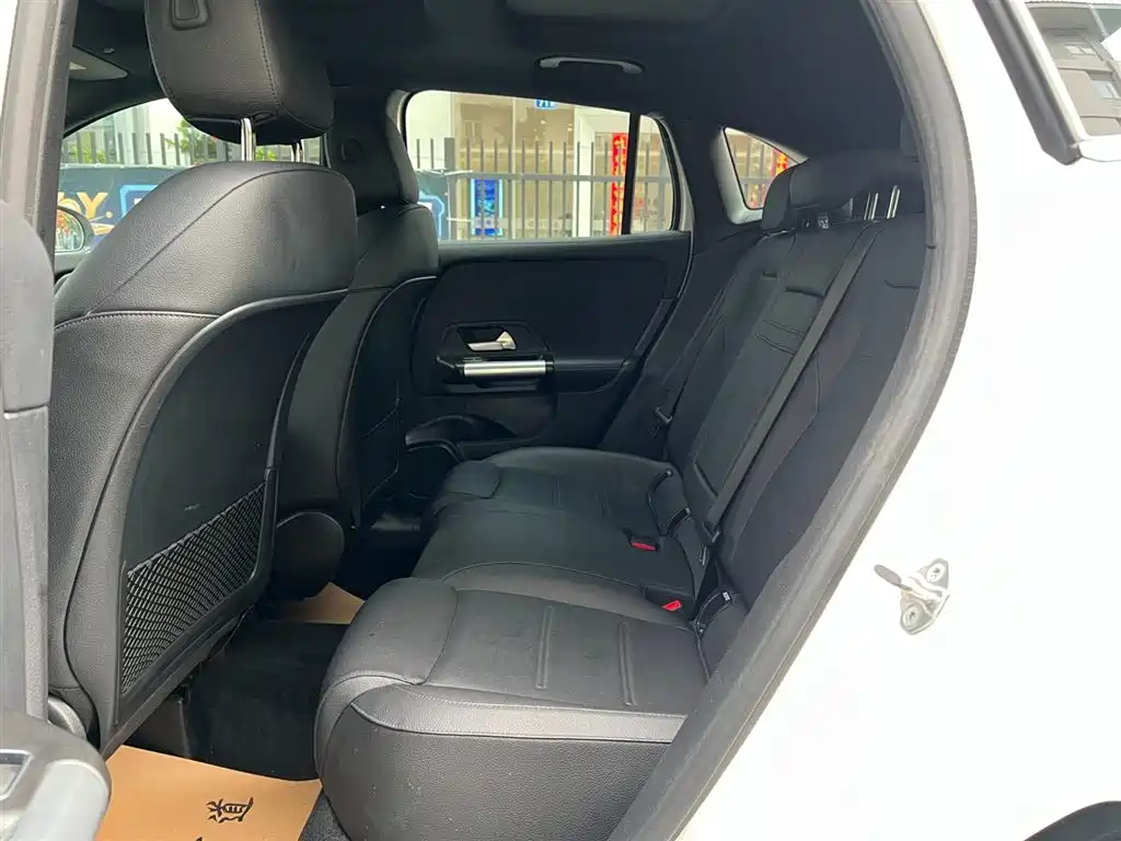 Mercedes-Benz GLA 2022 facelift version 2 GLA 200 купить на сайте DeffCars