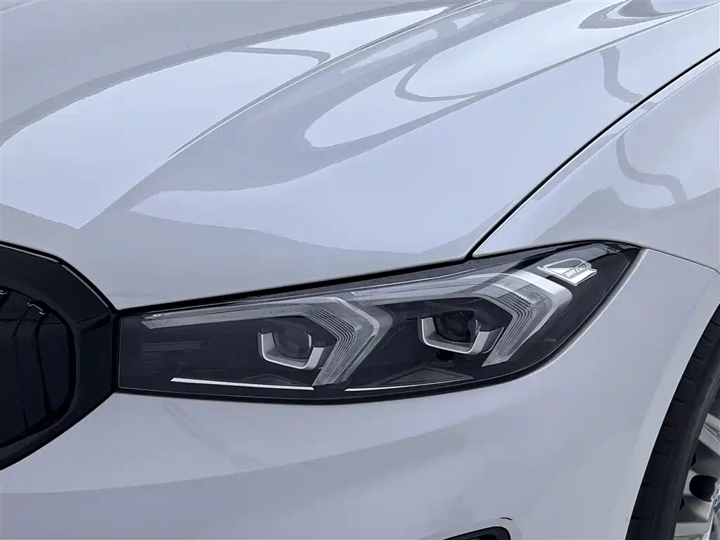 BMW i3 2024 eDrive 35 L купить на сайте DeffCars