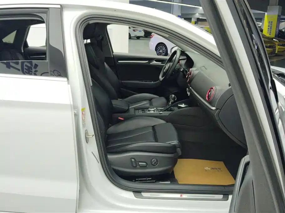 Audi A3 2020 Limousine 35 TFSI Sports National VI купить на сайте DeffCars