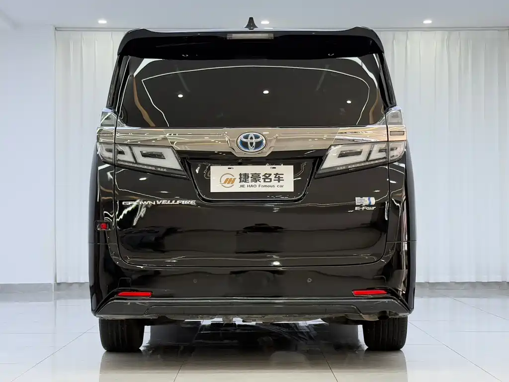 Wilfa 2023 Crown Dual Engine 2.5L HV Premium Edition купить на сайте DeffCars