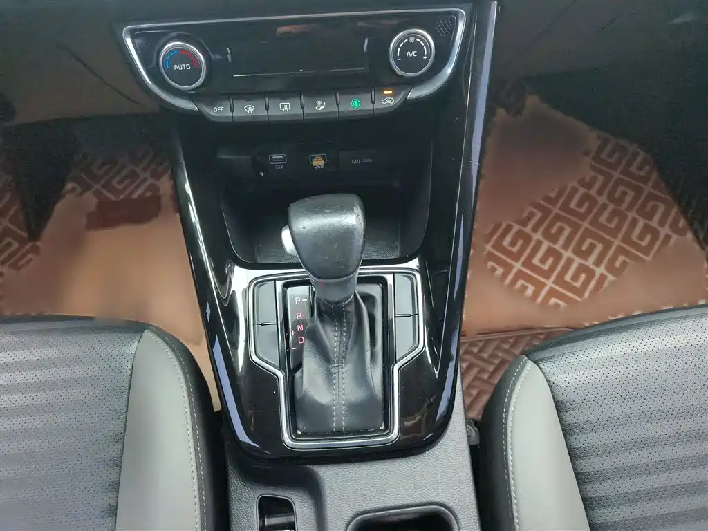Zhipao 2019 2.0L Automatic Smart Enjoy Deluxe Edition купить на сайте DeffCars