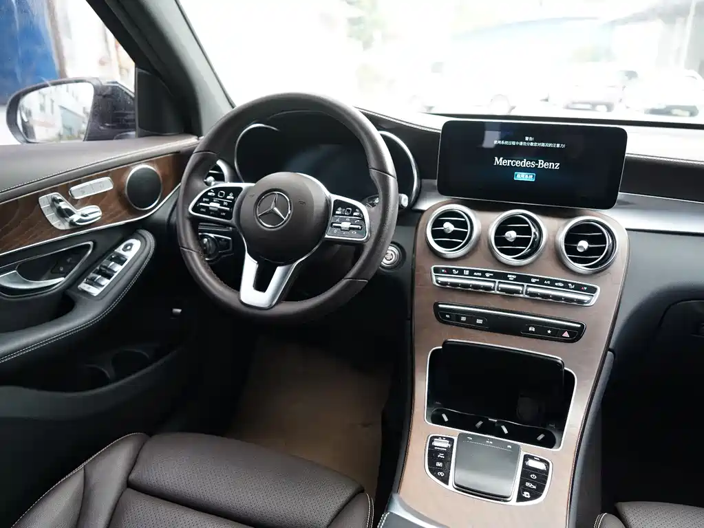 Mercedes-Benz GLC 2022 facelift 2 GLC 260 L 4MATIC luxury model купить на сайте DeffCars