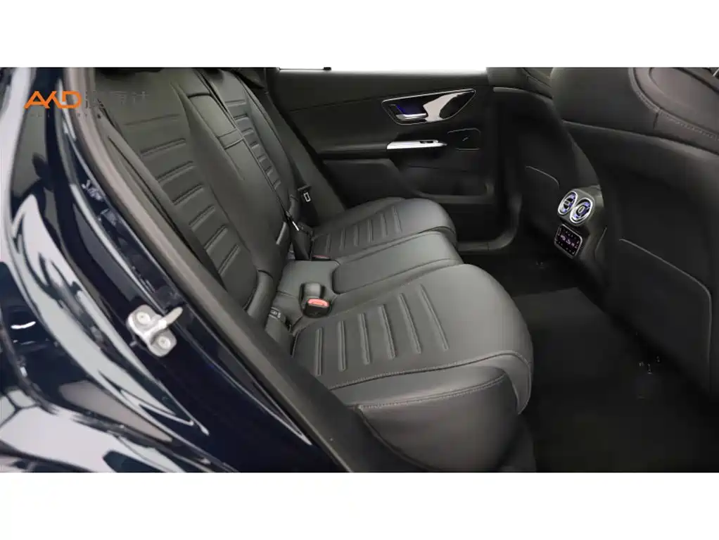 Mercedes-Benz GLC300L/2.0T/24 models/4MATIC dynamic 5-seater купить на сайте DeffCars