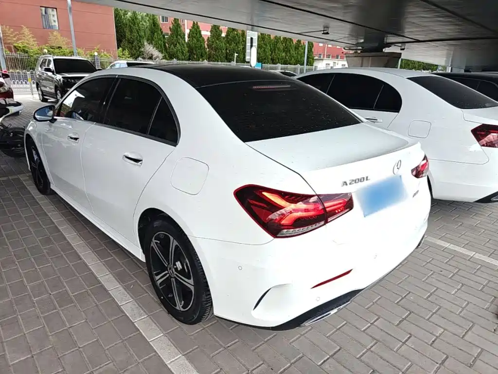 Mercedes-Benz A-Class 2022 Facelift Two A 200 L Sports Sedan Fashionable купить на сайте DeffCars