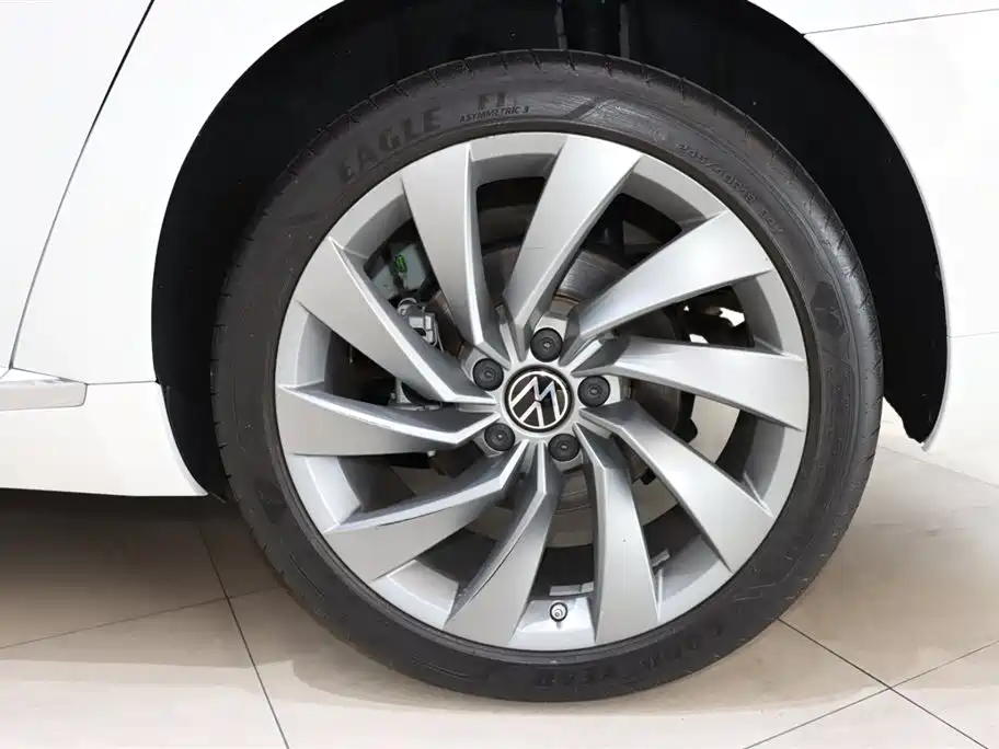 FAW-Volkswagen CC 2023 380TSI eye-catching version купить на сайте DeffCars