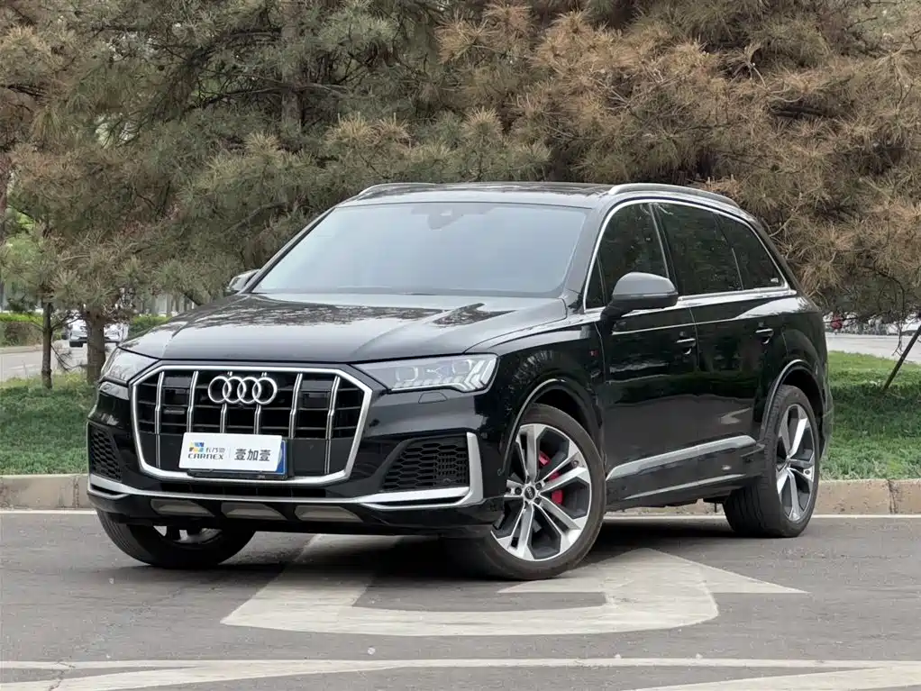 Audi Q7 2023 55 TFSI quattro S premium model купить на сайте DeffCars