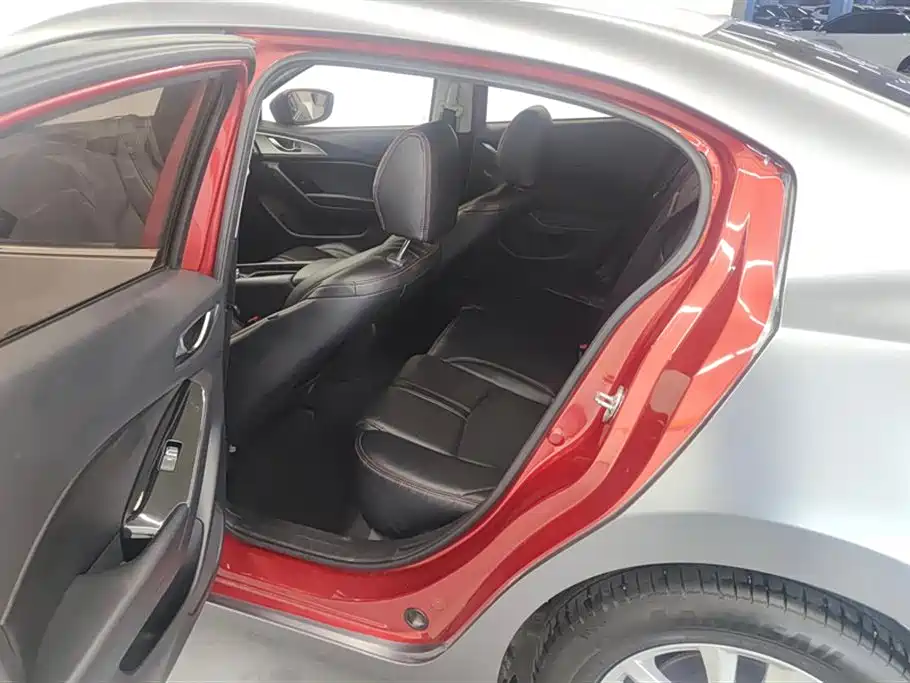 Mazda3 Angkesela 2019 Cloud Control Edition Sedan 1.5L Automatic Luxury Type National V купить на сайте DeffCars