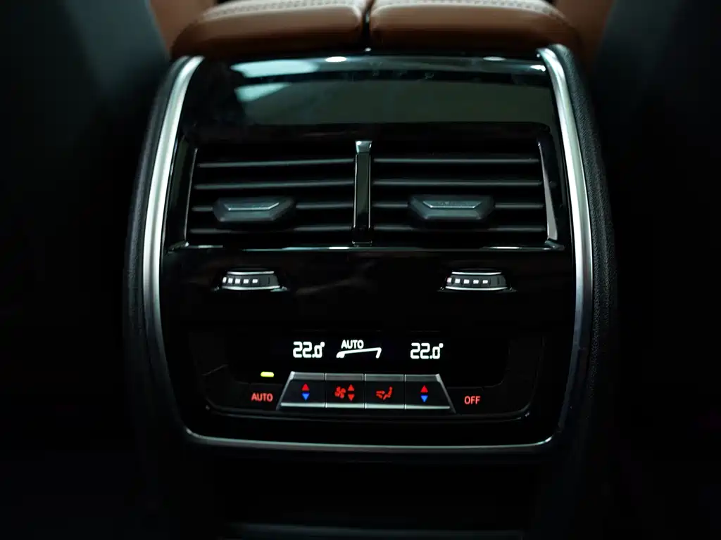BMW X7 2021 xDrive40i Exclusive Luxury Package купить на сайте DeffCars