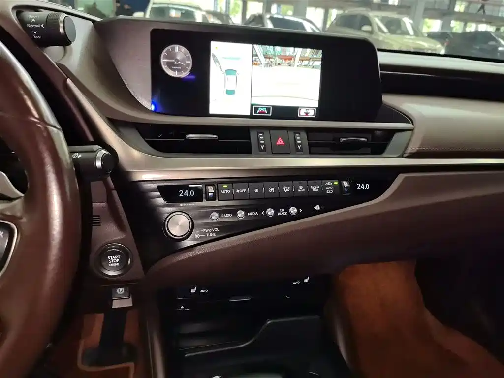 Lexus ES 2020 200 Excellence Edition купить на сайте DeffCars