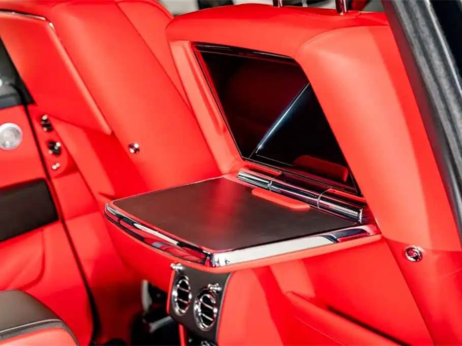 Cullinan 2024 four-seat version купить на сайте DeffCars