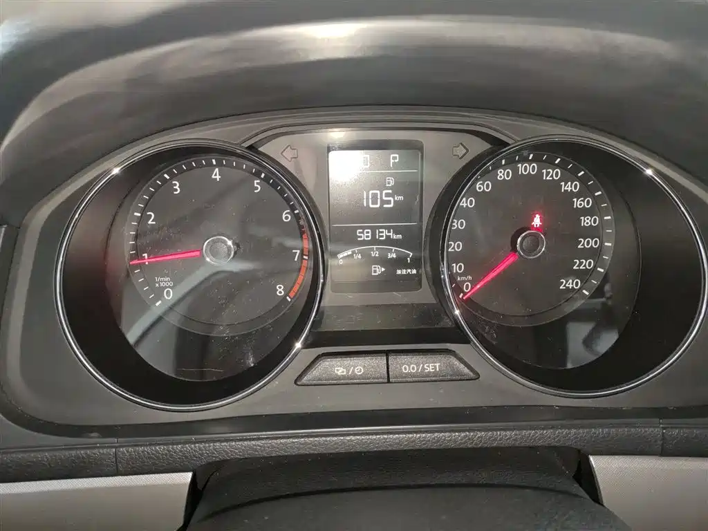 Lavida 2017 1.6L automatic comfort version купить на сайте DeffCars