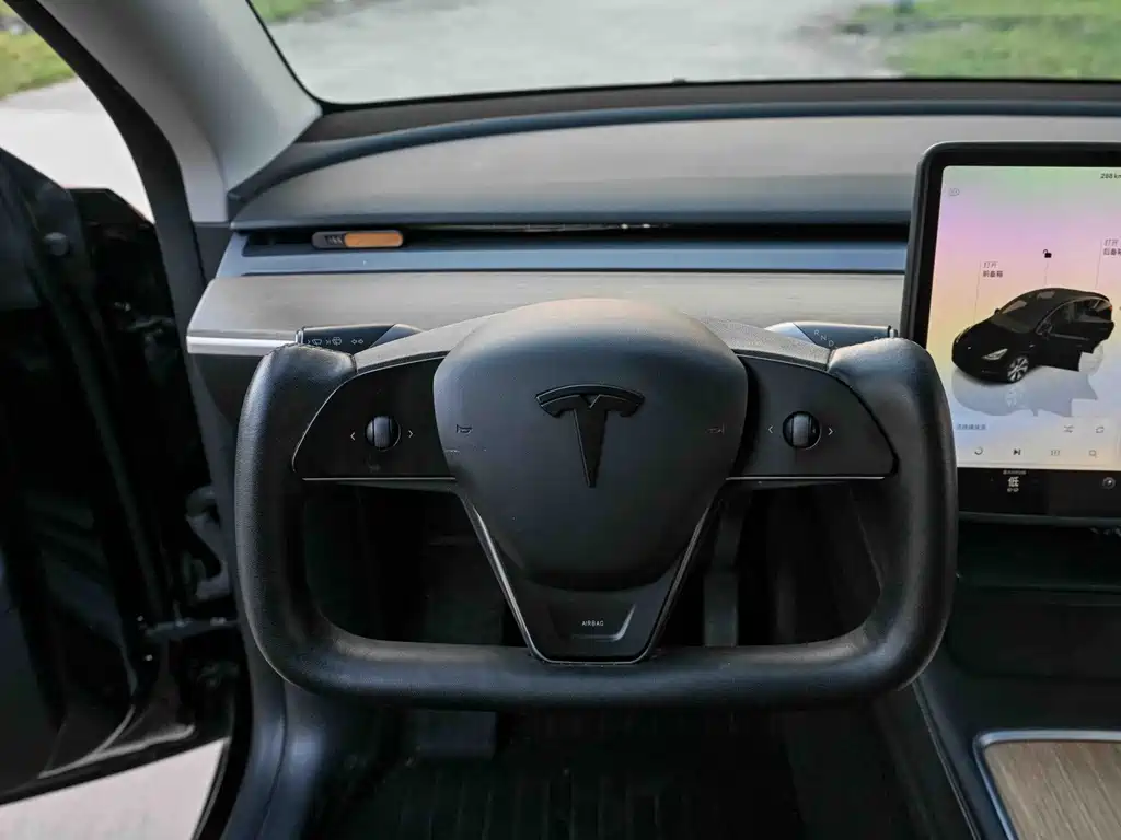 Model Y 2022 facelift rear-wheel drive version купить на сайте DeffCars
