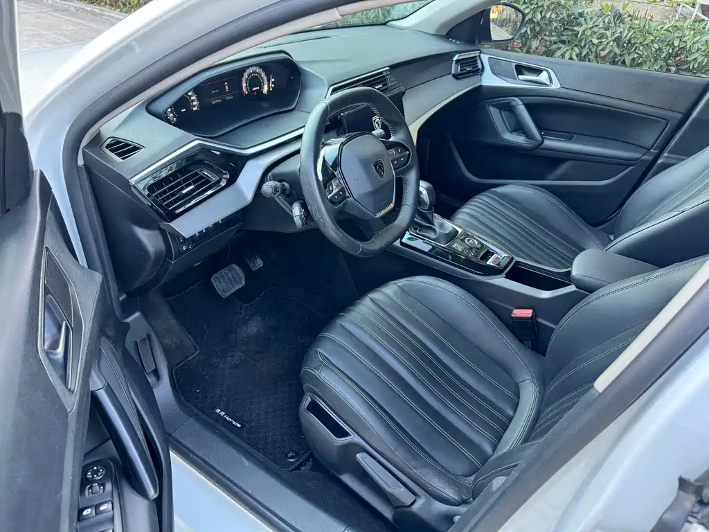 Peugeot 408 2022 1.6T light chasing version купить на сайте DeffCars