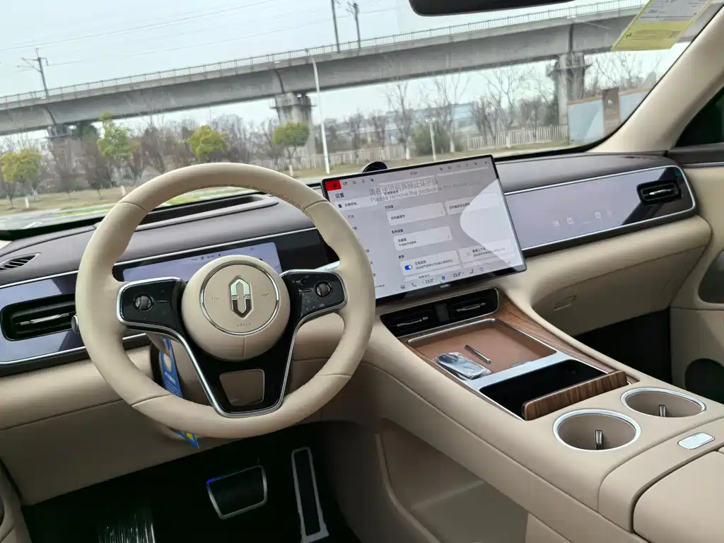 Wenjie M7 2026 pure electric Max long-range version 5 seats (192-line lidar) купить на сайте DeffCars