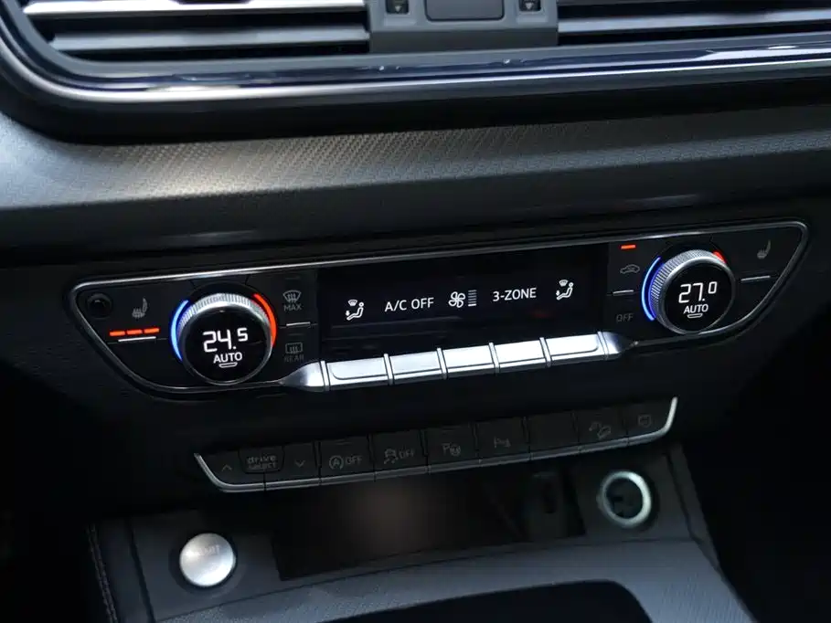 Audi Q5L 2024 45 TFSI luxury and dynamic model купить на сайте DeffCars