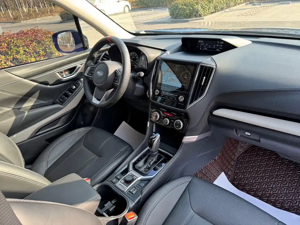 Forester 2022 2.0i AWD Deluxe Edition EyeSight купить на сайте DeffCars