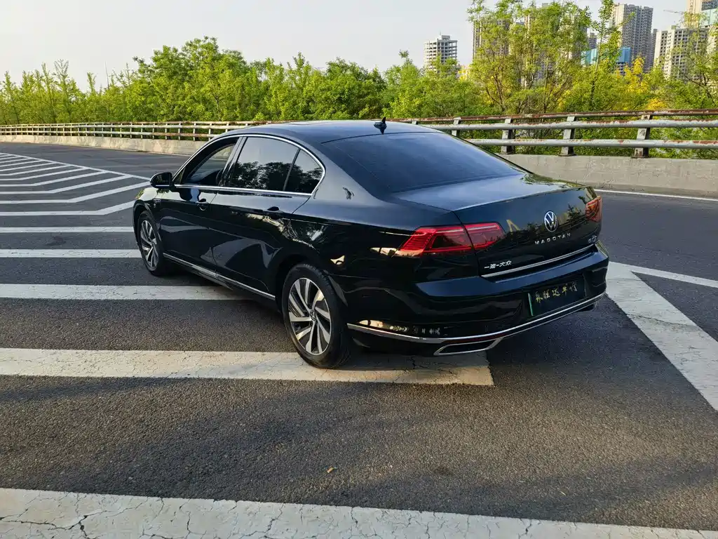 Magotan GTE plug-in hybrid 2022 GTE luxury model купить на сайте DeffCars