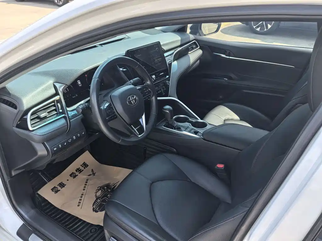 Camry 2021 2.5G Deluxe Edition купить на сайте DeffCars
