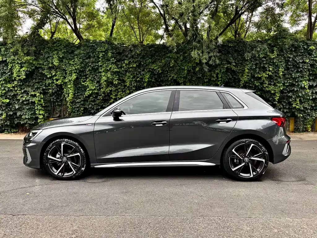 Audi A3 2021 Sportback 35 TFSI stylish and sporty купить на сайте DeffCars
