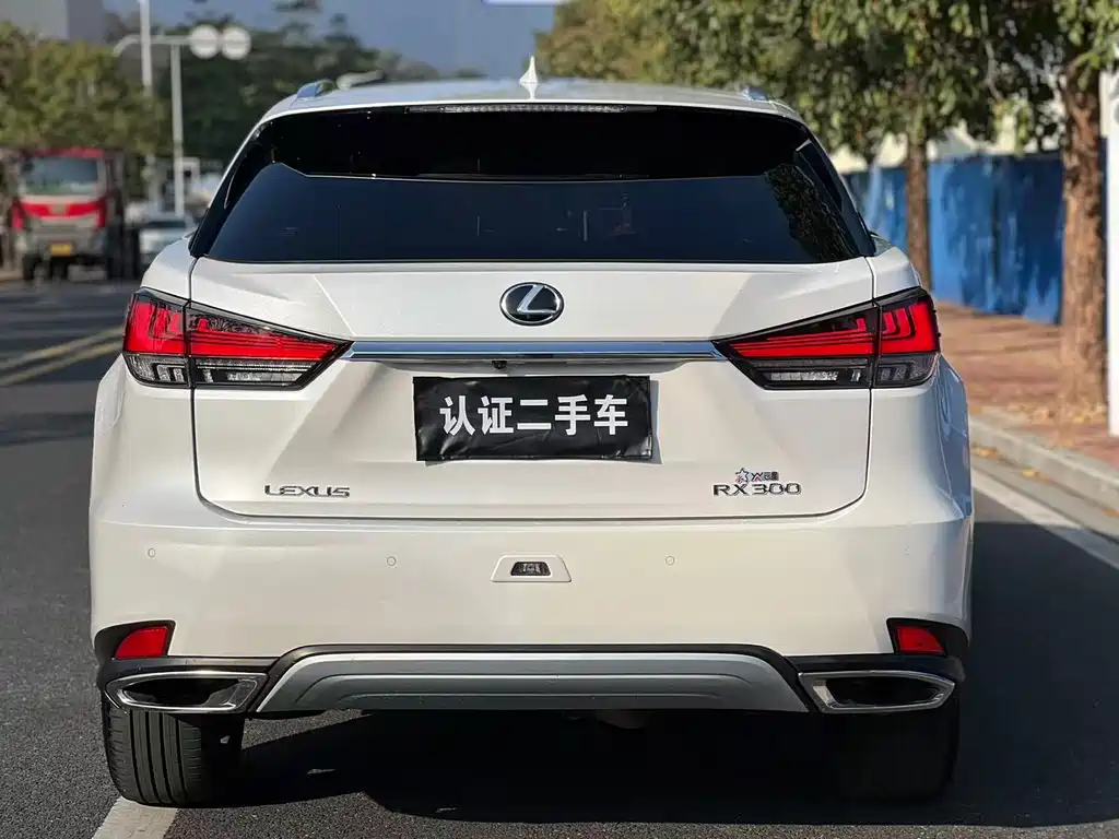Lexus RX 2020 facelift 300 four-wheel drive elegant version купить на сайте DeffCars