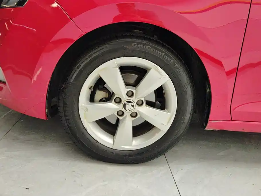 Xindong (Rapid Spaceback) 2019 1.5L automatic comfort version купить на сайте DeffCars