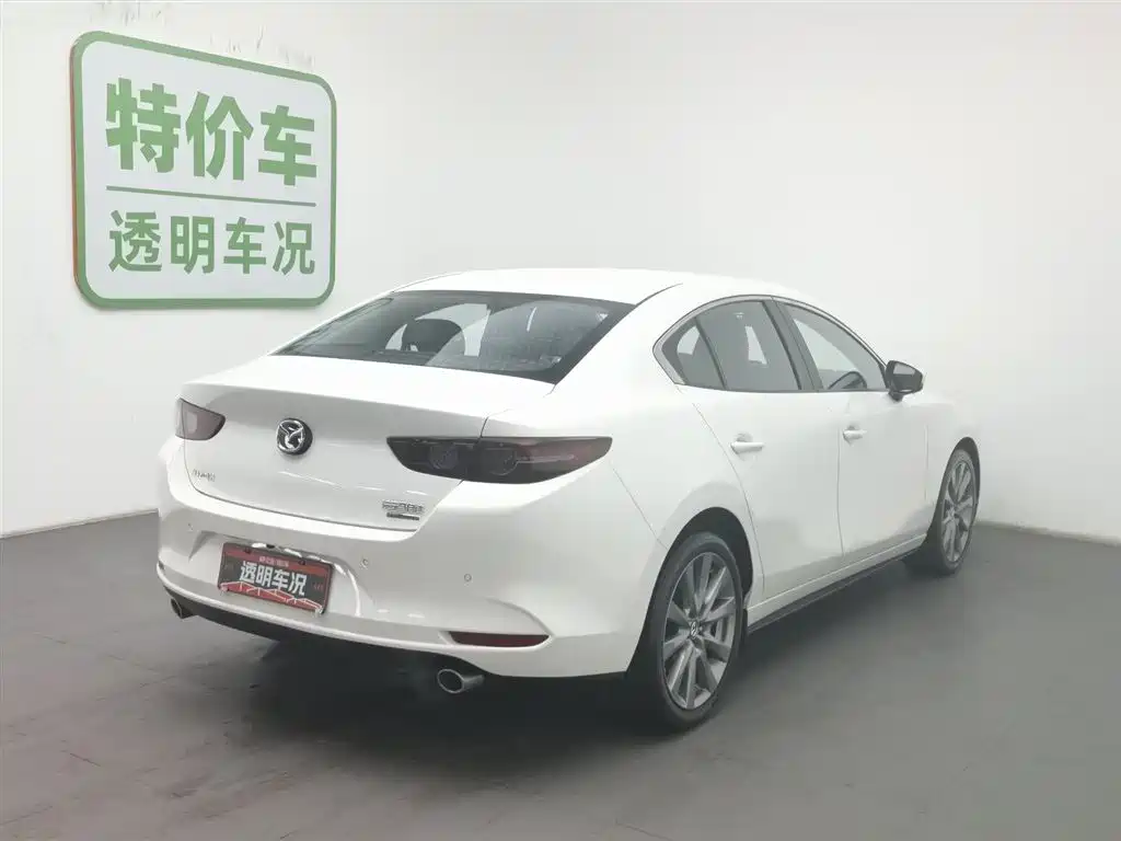 Mazda3 Angkesela 2022 2.0L Automatic Premium Edition купить на сайте DeffCars