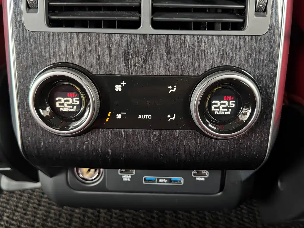 Range Rover Sport 2021 3.0 L6 Black Edition купить на сайте DeffCars