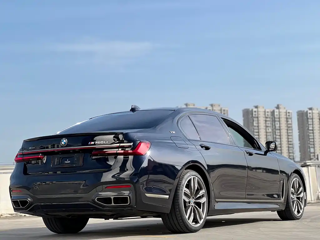 BMW 7 Series 2019 M760Li xDrive V12 Sports Package купить на сайте DeffCars