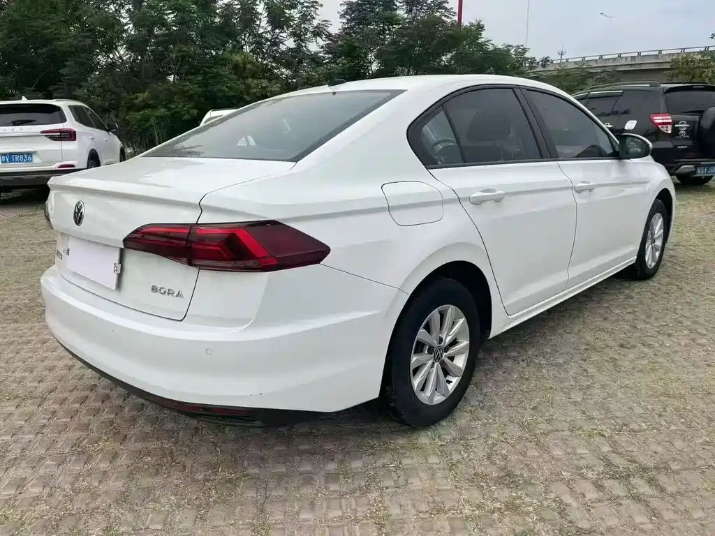 Bora 2021 1.5L automatic comfort intelligent connected version купить на сайте DeffCars