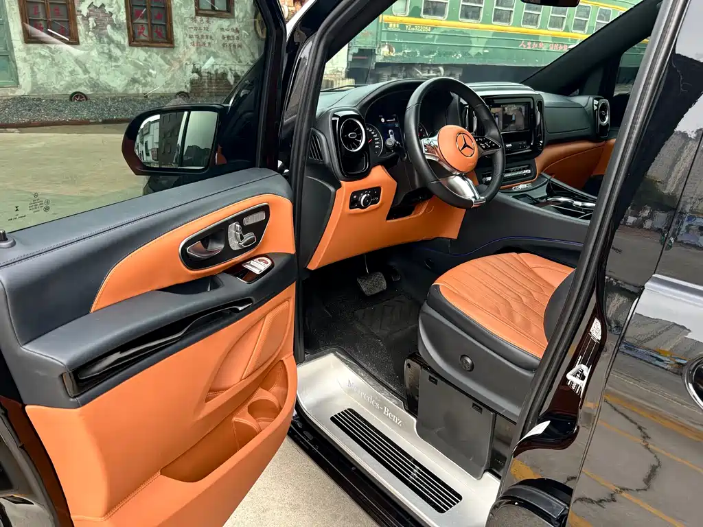 Vito 2024 2.0T Business Edition 7 seats купить на сайте DeffCars