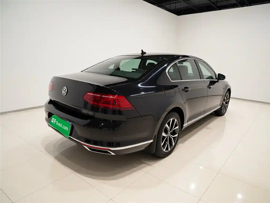 Magotan 2020 330TSI DSG leading model купить на сайте DeffCars