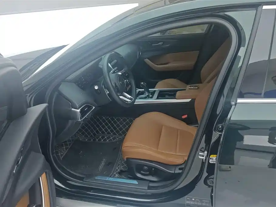 Jaguar XEL 2023 2.0T 250PS R-DYNAMIC S Advanced Sports Edition купить на сайте DeffCars